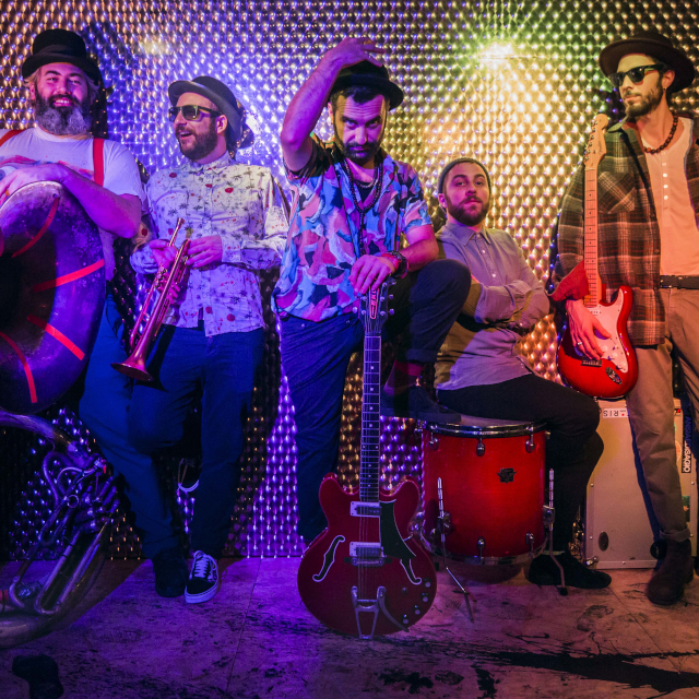 (c) Carolina Mancusi